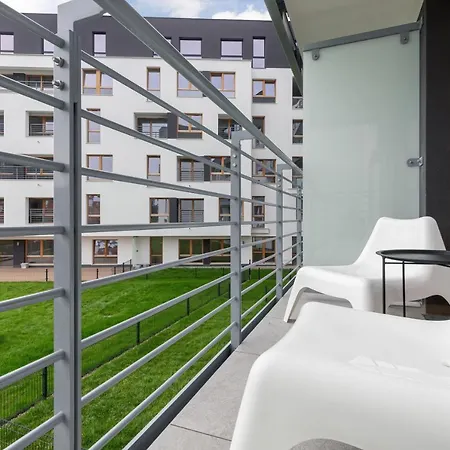 Awanport By Renters Prestige Apartmán